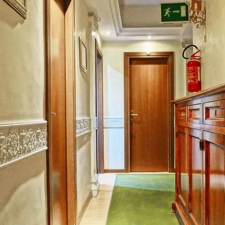 Otel Dei Quiriti *